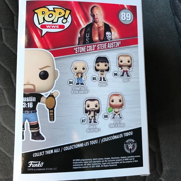 7-Eleven Exclusive Stone Cold Steve Austin Funko - Picture 2 of 6